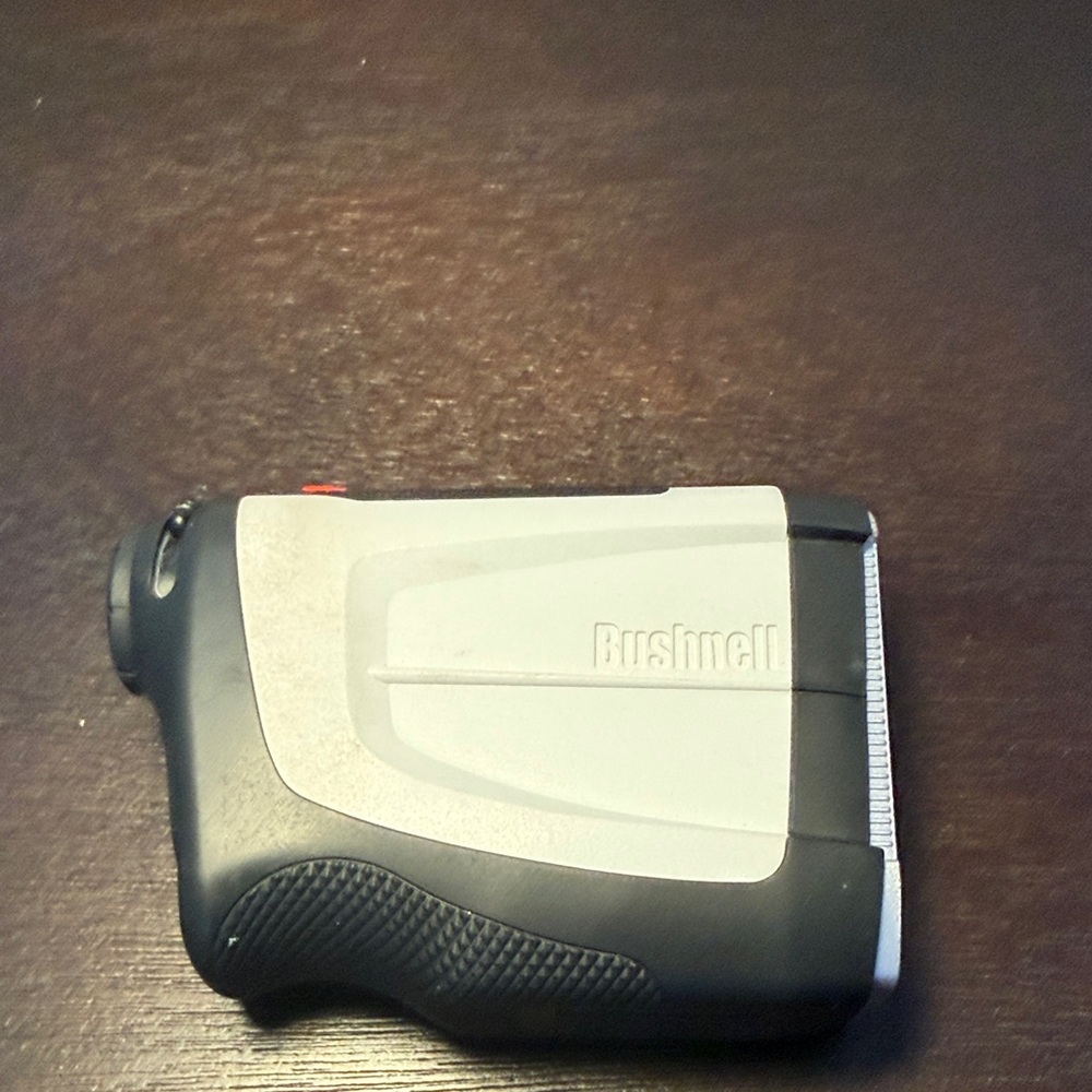 Bushnell Black and White Rangefinder - Picture 2 of 2